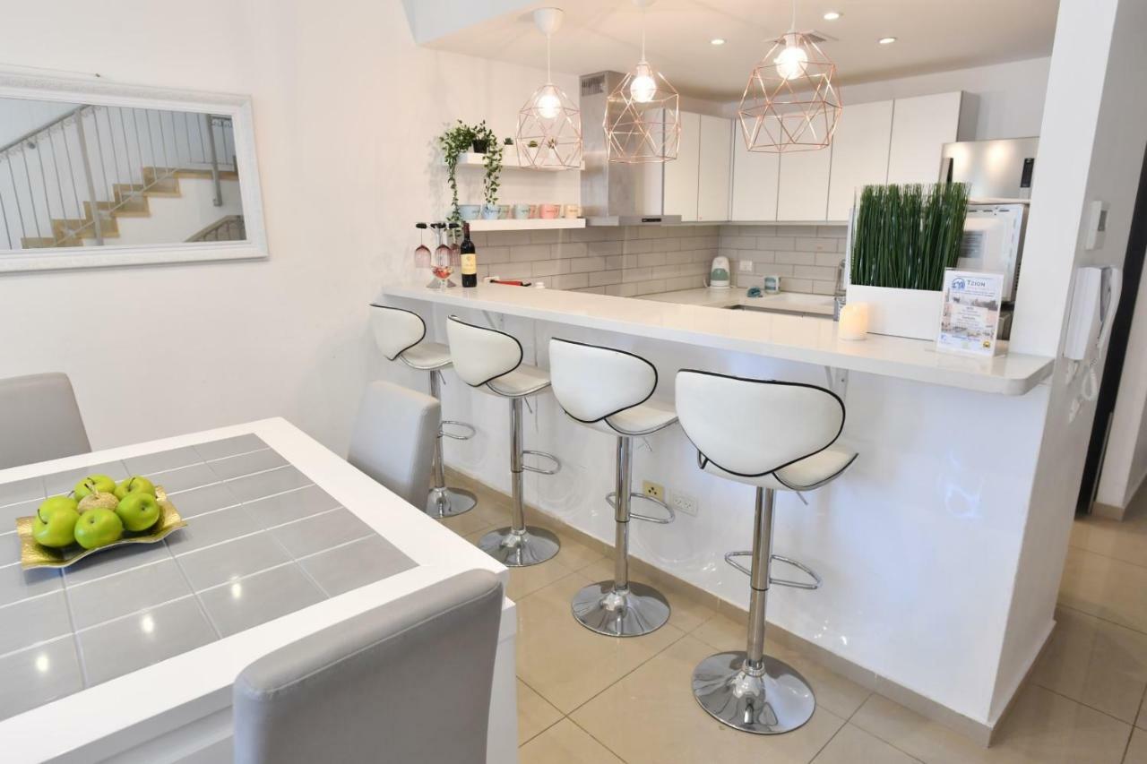 Saidoff, Amazing 4 Bedroom 3 Bath In City Center, Pool, Parking!!! Ierusalim Exterior foto